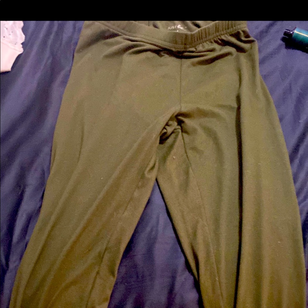 Army green yoga pants